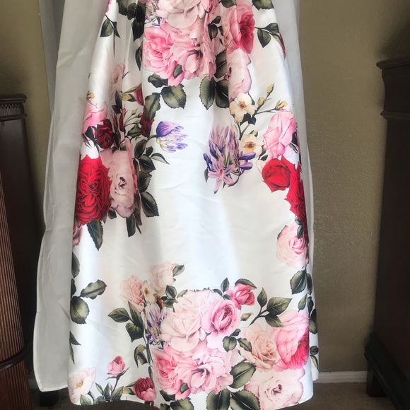 2 Piece/ Off the Shoulders/ Long Formal Dress - Picture 4 of 4